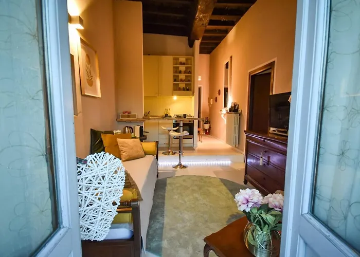 아파트 Camelia 아로나